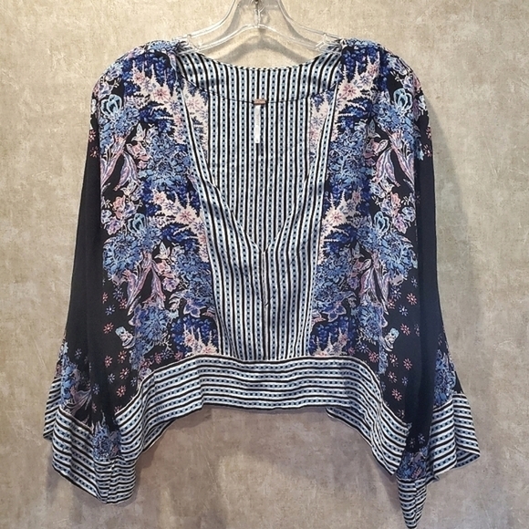 Free People Viscose Mix & Match Oversized Floral Blouse - Picture 1 of 11